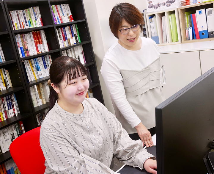 総務人事部門の様子1